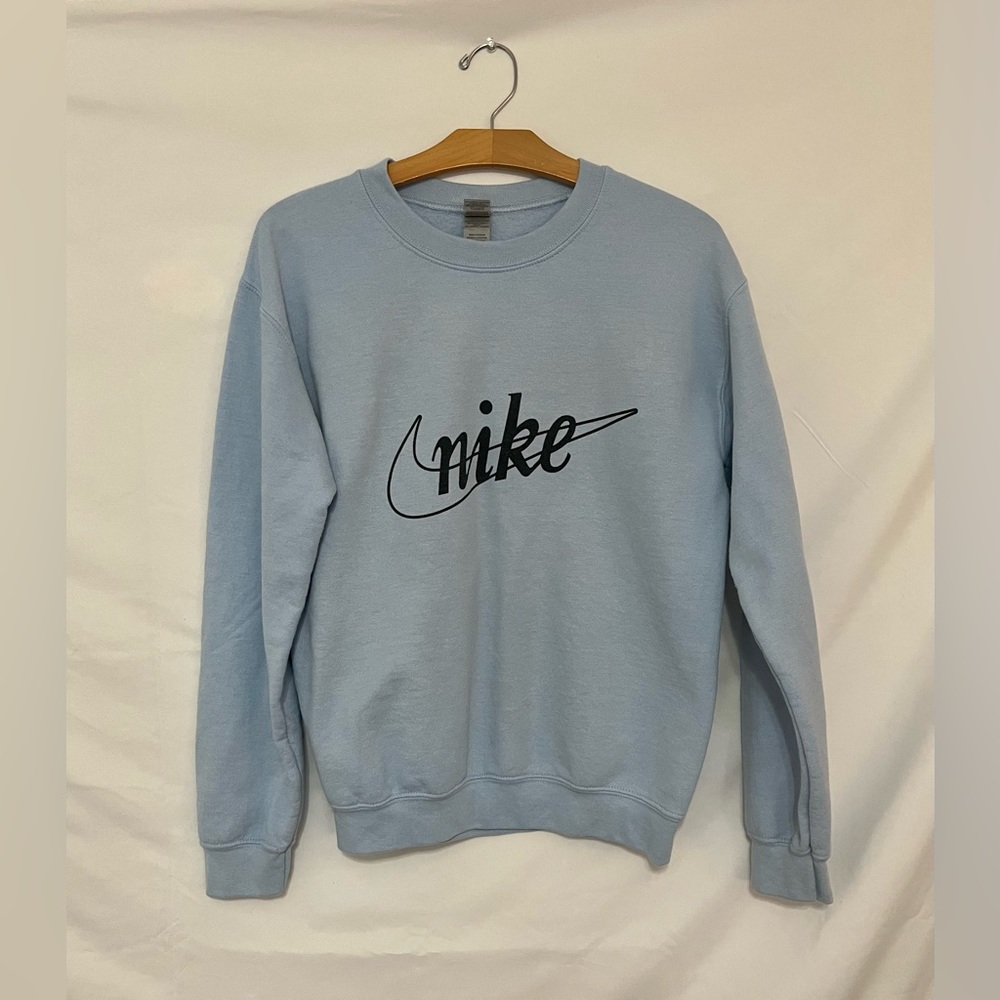 Women's Nike Gildan Crewneck Sweatshirt (S)
